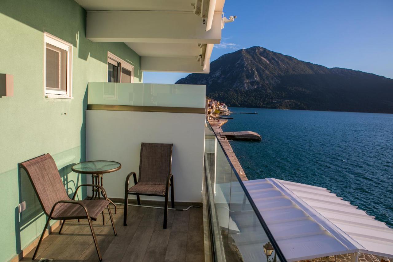 Hotel Alexander Mýtikas 外观 照片