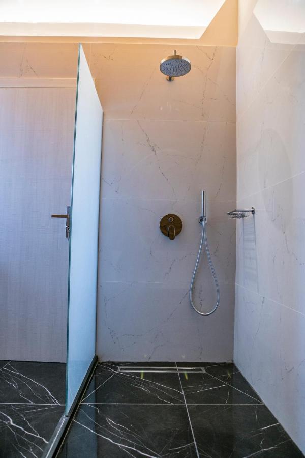 Hotel Alexander Mýtikas 外观 照片
